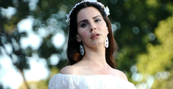 Lana del Rej sprema novi singl