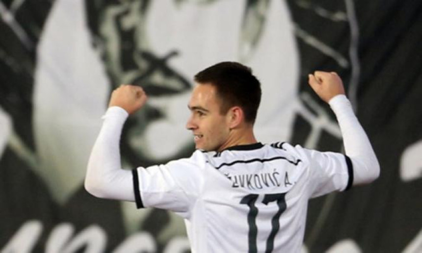 Партизан одстранио Живковића из тима!