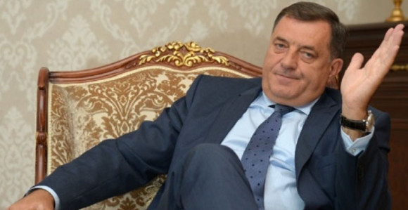 Šta se krije iza Dodikovih zahtjeva?