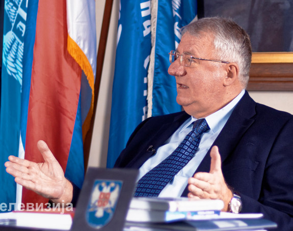 "Dodika bi pojeo mrak da nema Rusa"