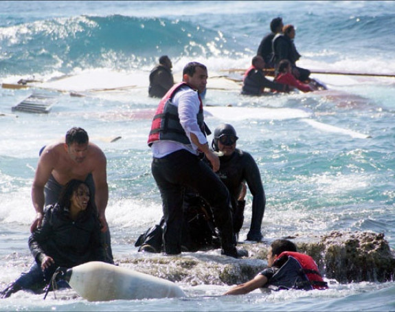 Udavilo se oko 90 migranata