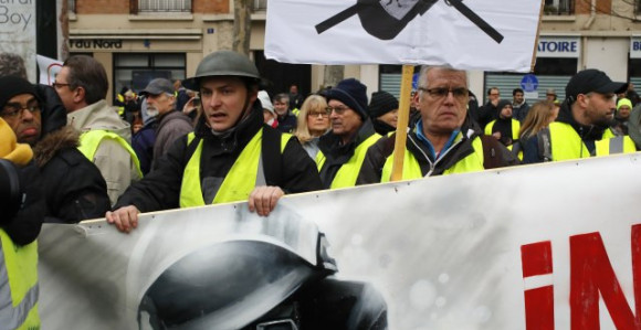 ''Жути прслуци'' су поново на улици