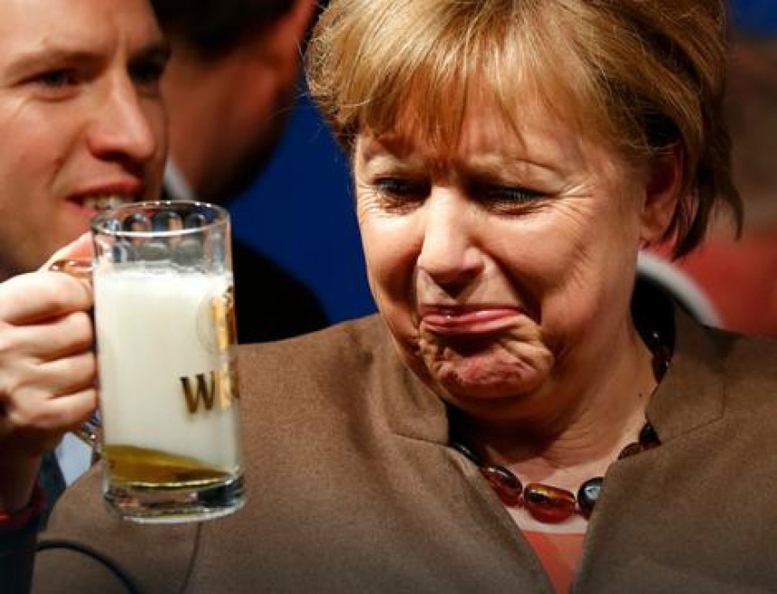 Меркел: Избјеглице су моја проклета дужност