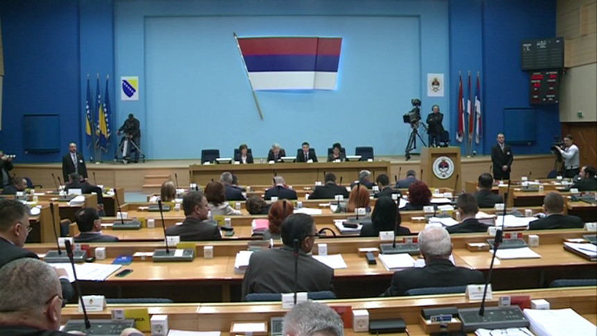 Opozicija: Vlast bježi od Zakona o policiji