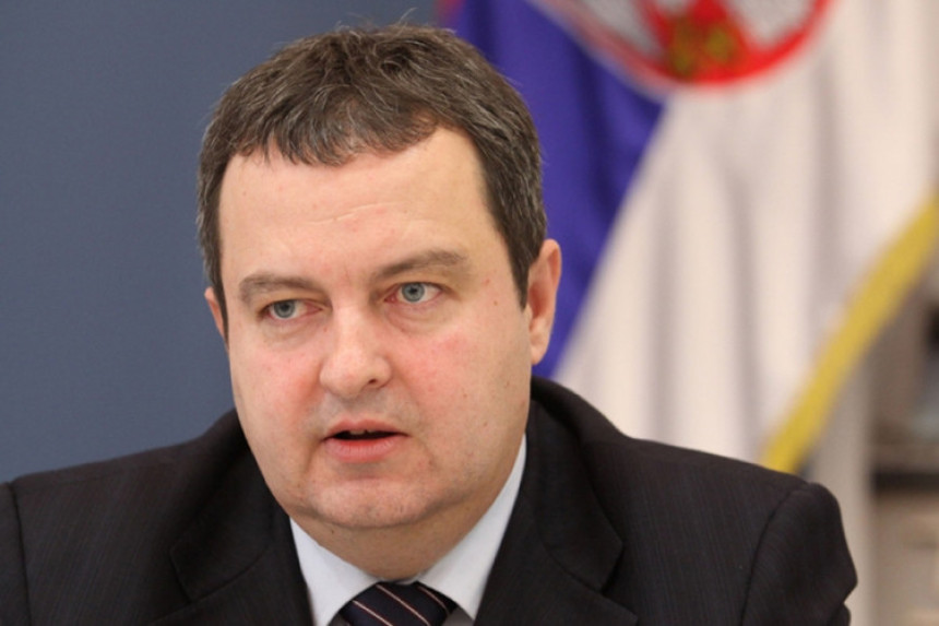 Zastrašujuće poruke Srbima