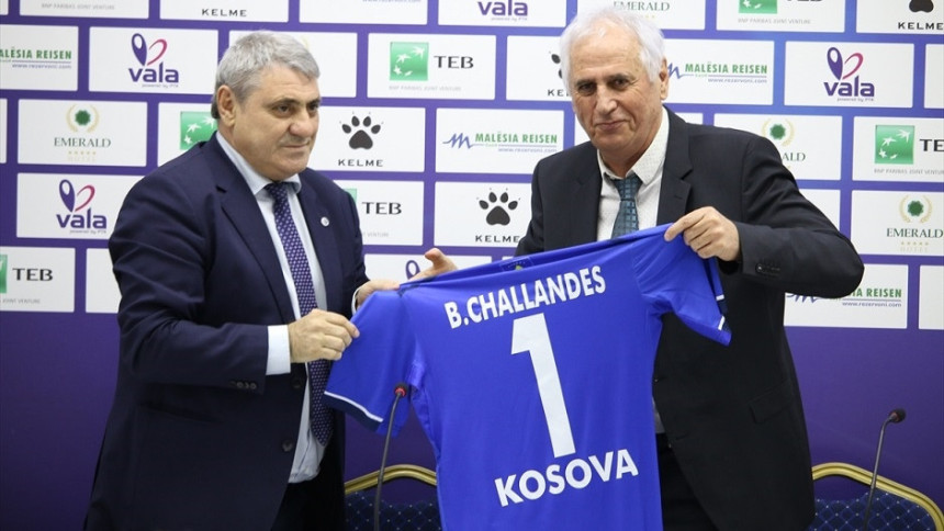 Швајцарац на клупи тзв. селекције Косова!