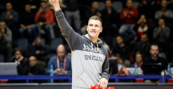 Nedović: Čudna atmosfera, čuješ šta pričaju na tribinama!