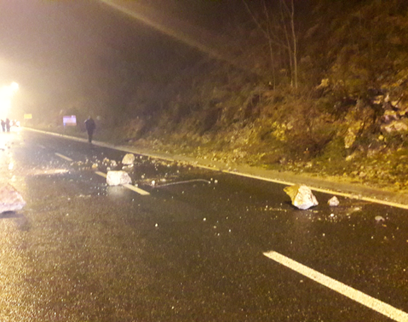 Одрон на путу код Мостара