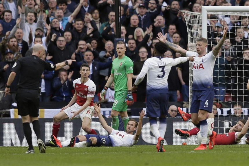 PL - Londonski derbi: Drama, penal u 90. i prvi remi Sparsa!