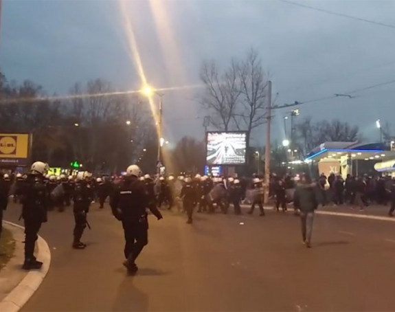 Жесток сукоб: 13 лица повријеђено