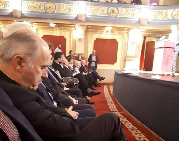 Valentin Incko prespavao govor