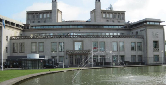 Haški paradoks: Priznanje tri istine 