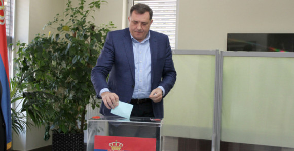 Додик гласао у Бањалуци