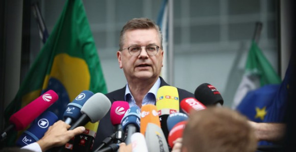 Predsjednik FS Njemačke "pao" zbog sata!