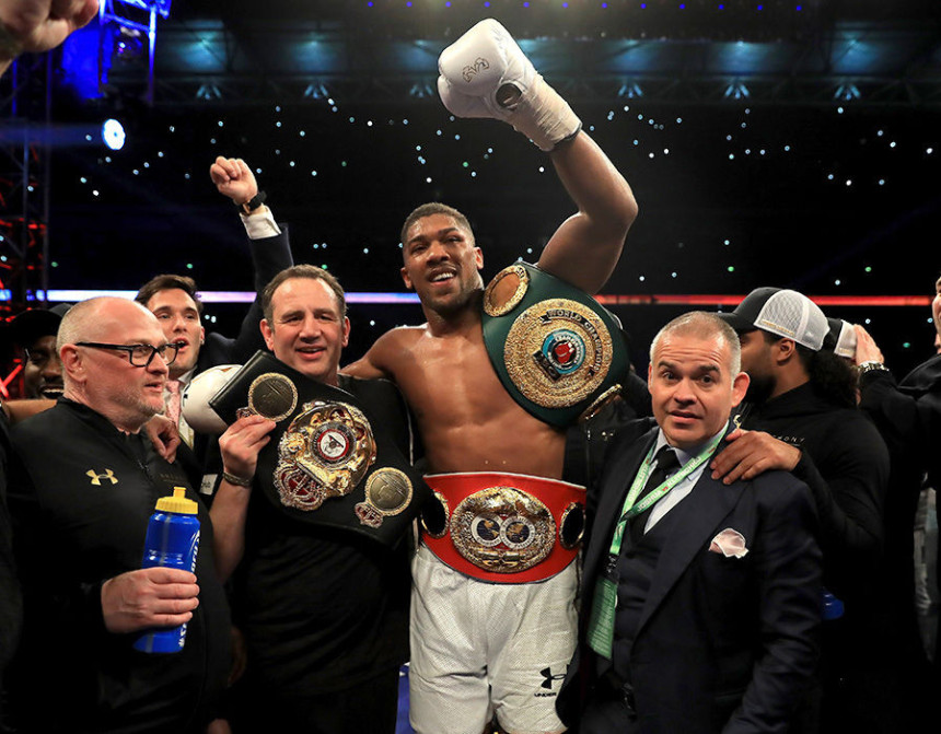 Džošua o Mariju, Eltonu Džonu i Doktor Dreu...!