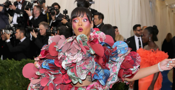 Šok zbog Rijanine haljine