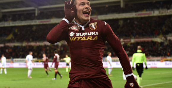 Ili su ludi za njim ili neko dobro "budži" priču!