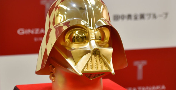 Kupite Darta Vejdera od čistog zlata!