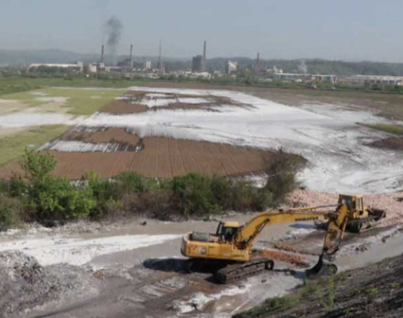 Отровна течност данас у Сави?!