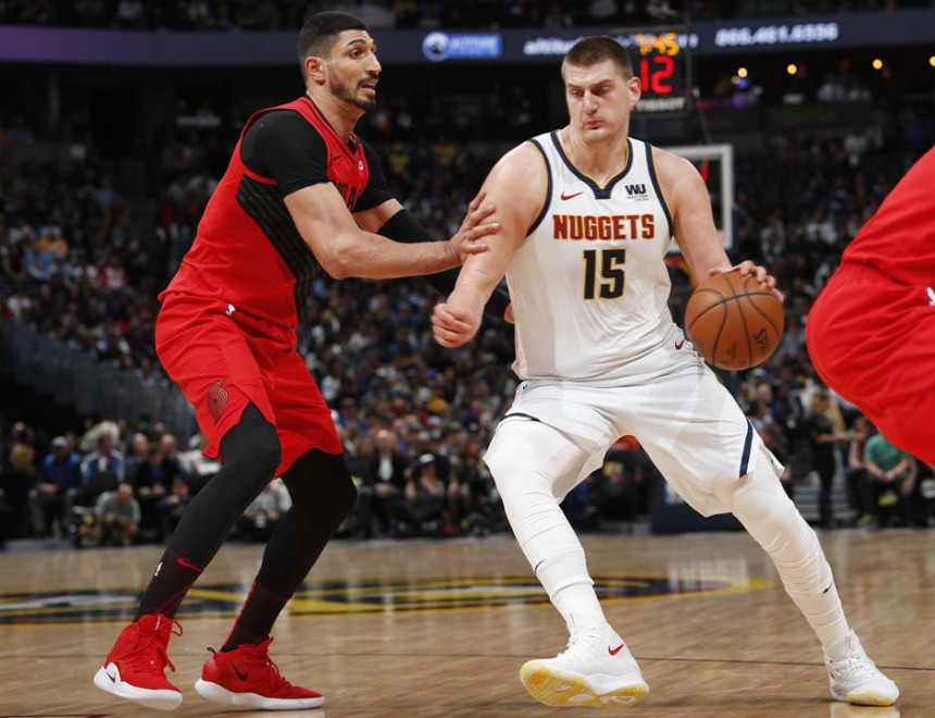 Jokić dodavao i kroz noge, ali "brejk" Portlanda!