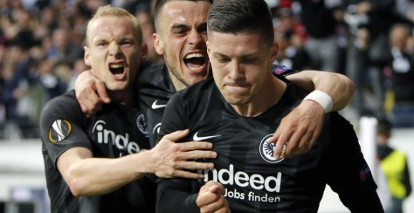 LE: Kostić i Jović "otvorili" Čelsi, ali je Trap junak!