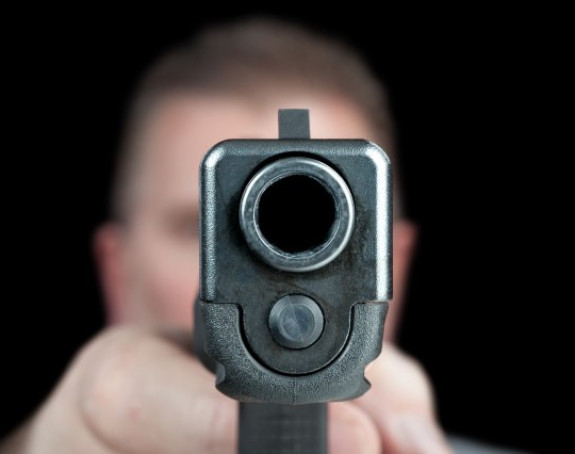 Закон: Наставници могу носити оружје