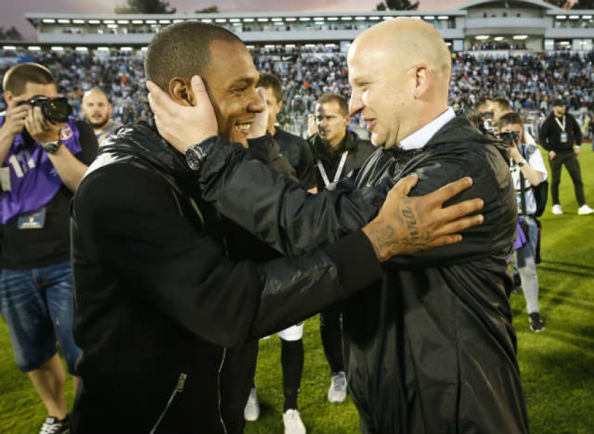 Nikolić igračima Partizana: Šampioni, uspjeli smo!