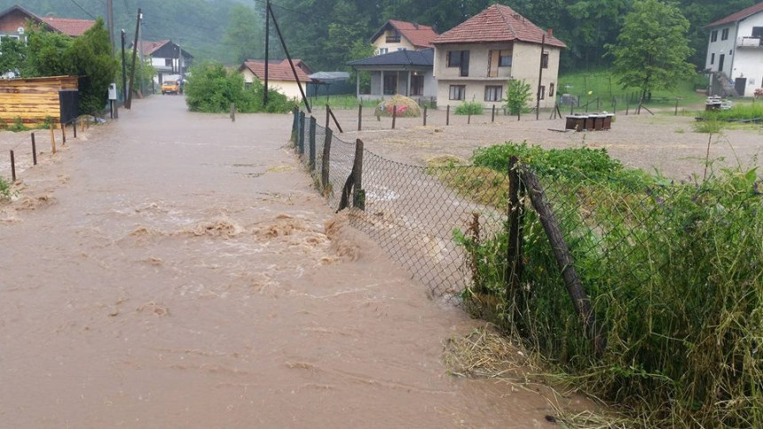 Veliko nevrijeme nad Tuzlom