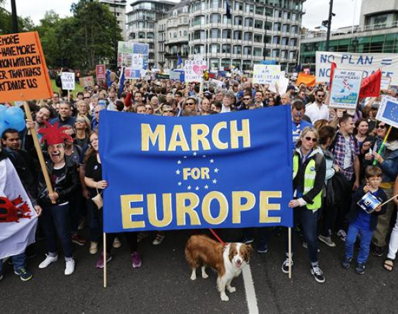Za Evropu: Hiljade Britanaca na ulicama