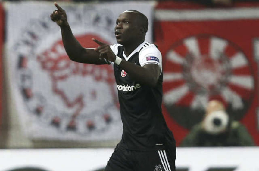 Vulvsi stvarno tresu Ostrvo - stiže i Abubakar!