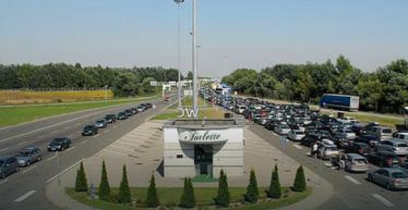 Na Horgošu čeka se četiri sata 