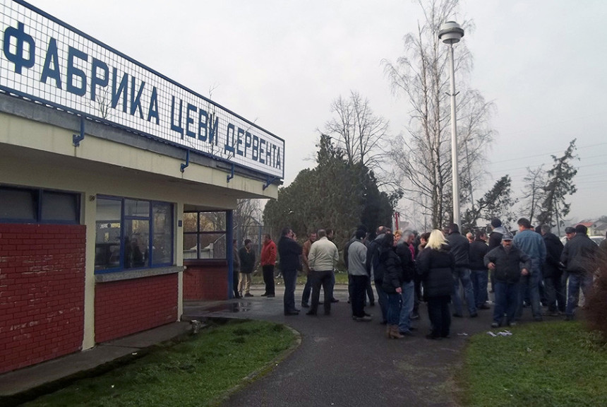 Radnici Fabrike cijevi u štrajku