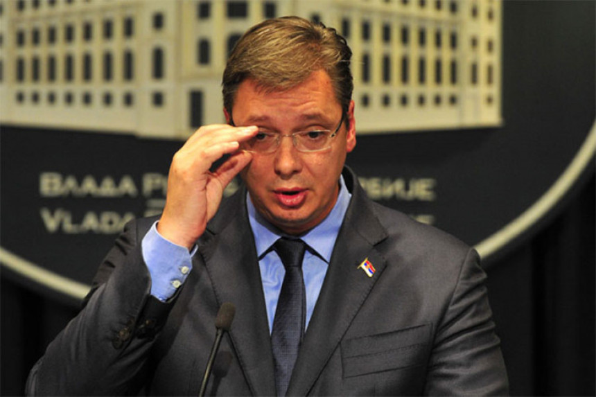 SP: Za koga će navijati Vučić?