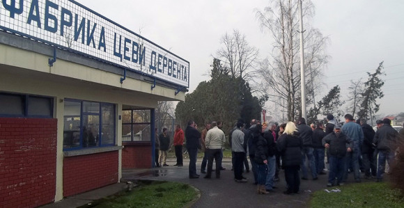 Радници Фабрике цијеви у штрајку 