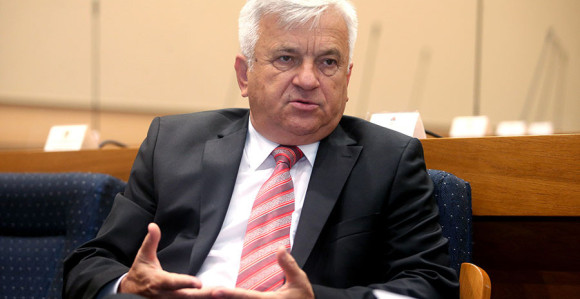 Osladilo mu se: Radi bez pauze!