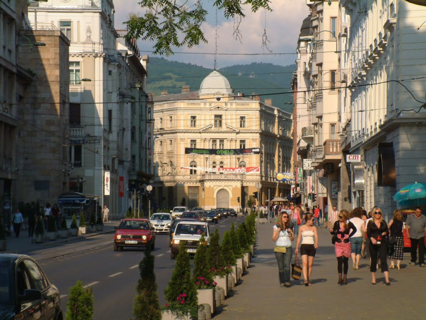 U BiH jedan narod uz pomoć Zapada preglasava druga dva