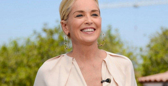 Odrasla uz srpsku porodicu 