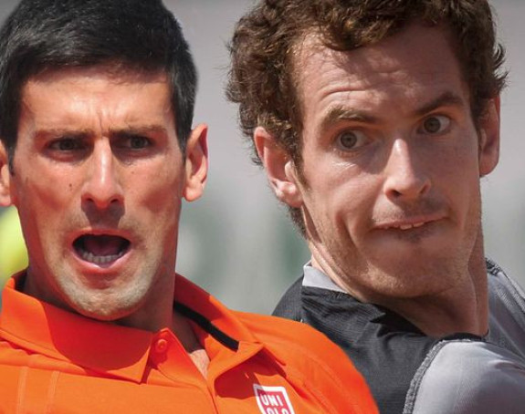 Nema prepisivanja: Novak i Endi rame uz rame na treningu!