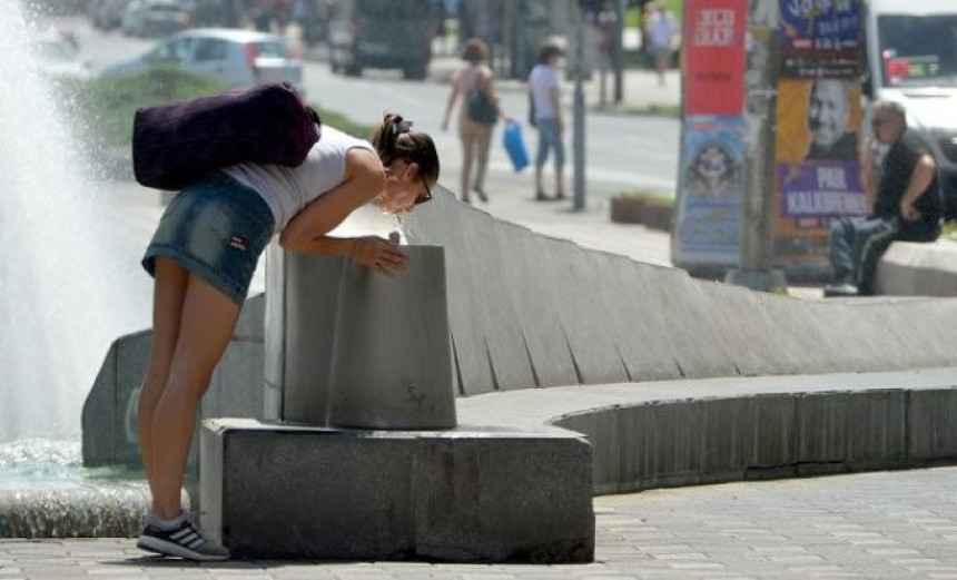 Prijepodne toplo, pred kraj dana moguća kiša  