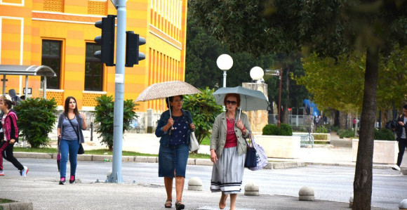 Mostar: Demokratija pod nogama