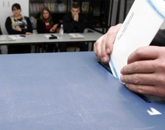 Glasanje završeno, prvi rezultati u 21 čas