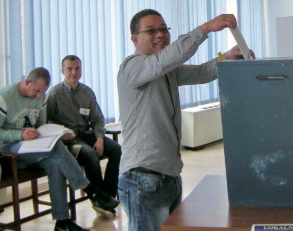 Требиње: Гласао и Кинез Јанко!