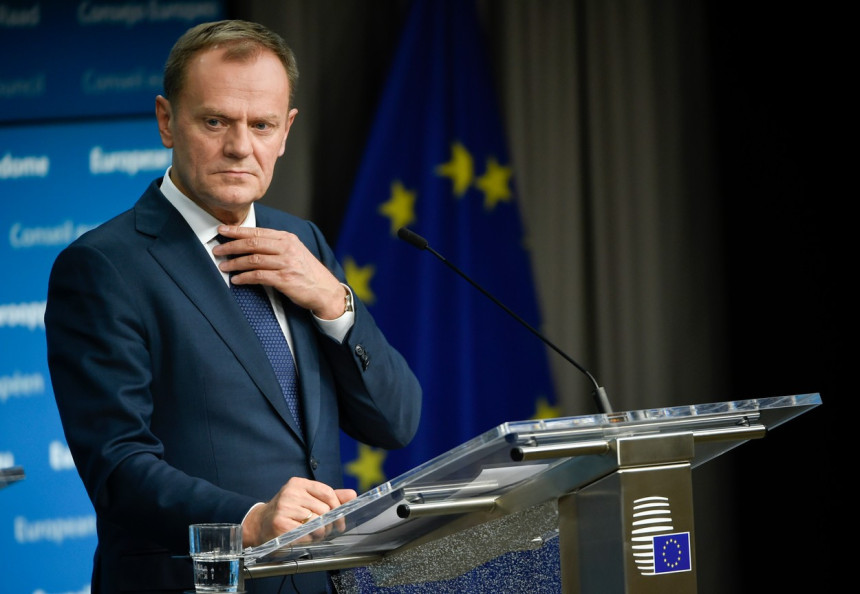 Tusk poziva na smirivanje stanja 