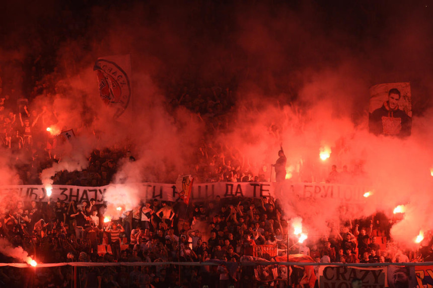 Strah u Parizu: Dolaze ''Delije''