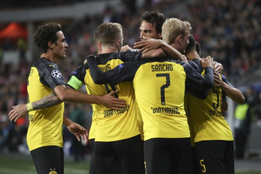 LŠ: Dortmund se "provukao" u Pragu, Napoli nije u Genku!