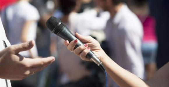 Нема превоза, не раде банке, медији се гасе 