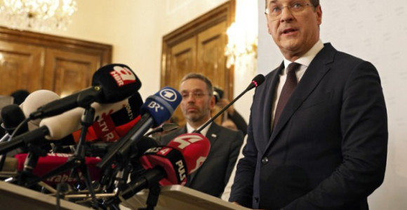 Суспендован Хајнц Штрахе из странке због афере 