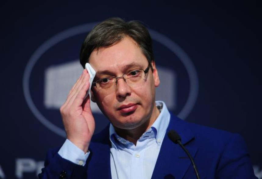 Zašto Vučić danas nije došao na posao?