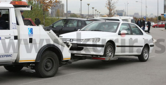 Završen uviđaj, "odvučen" bijeli pežo