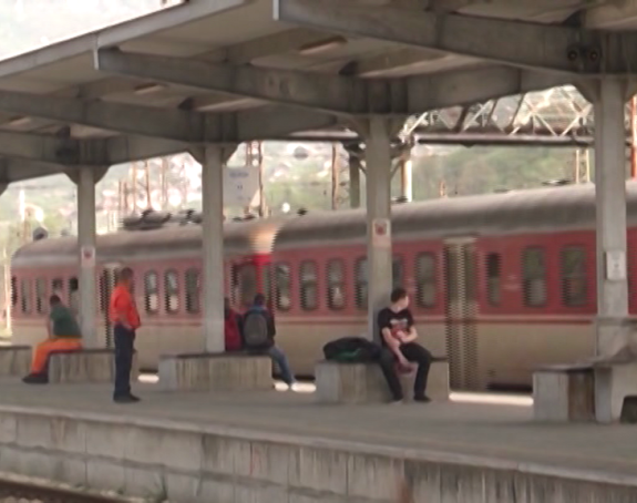 Ukidanje putničkog saobraćaja u "ŽRS"?